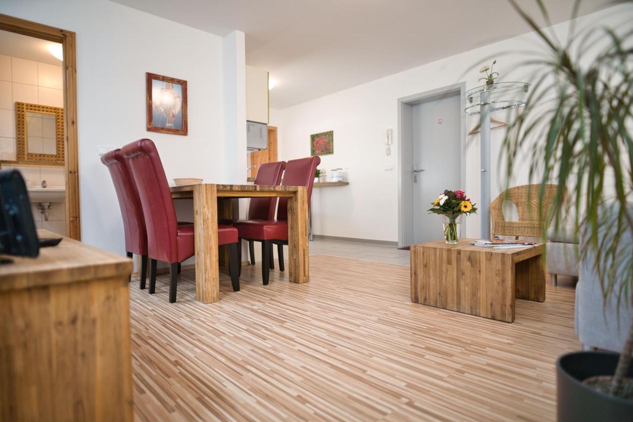 Aparthotel Zum Goldenen Anker Stralsund Exterior foto