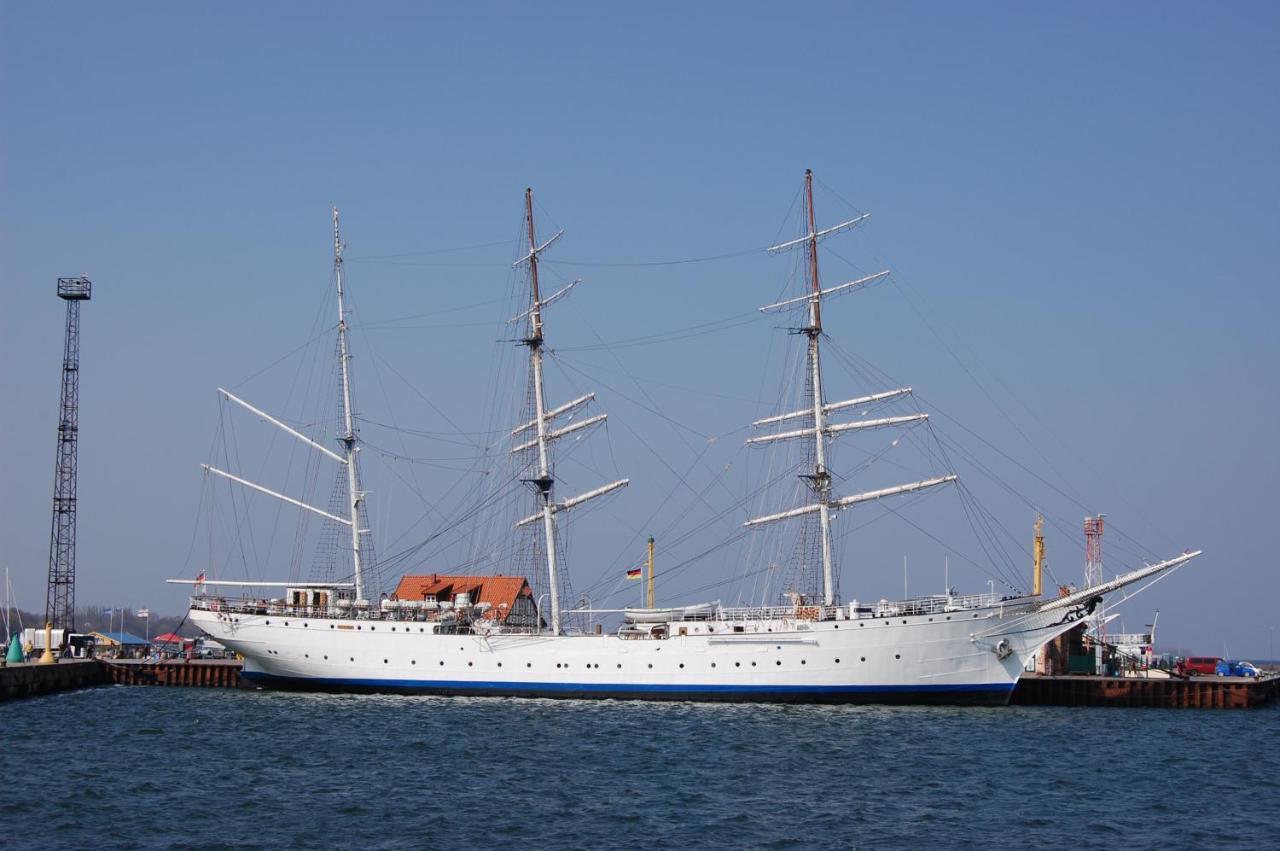 Aparthotel Zum Goldenen Anker Stralsund Exterior foto