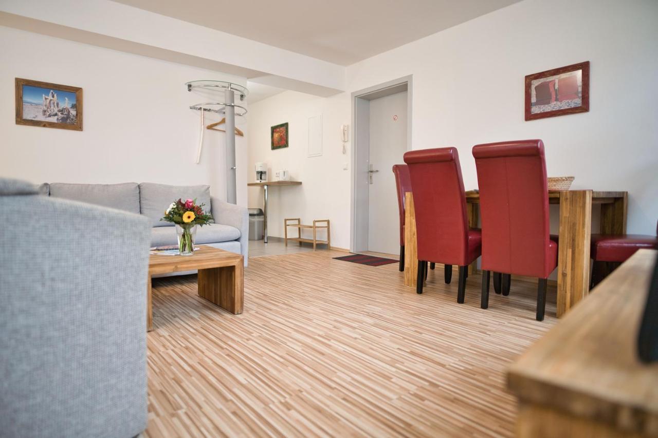Aparthotel Zum Goldenen Anker Stralsund Exterior foto