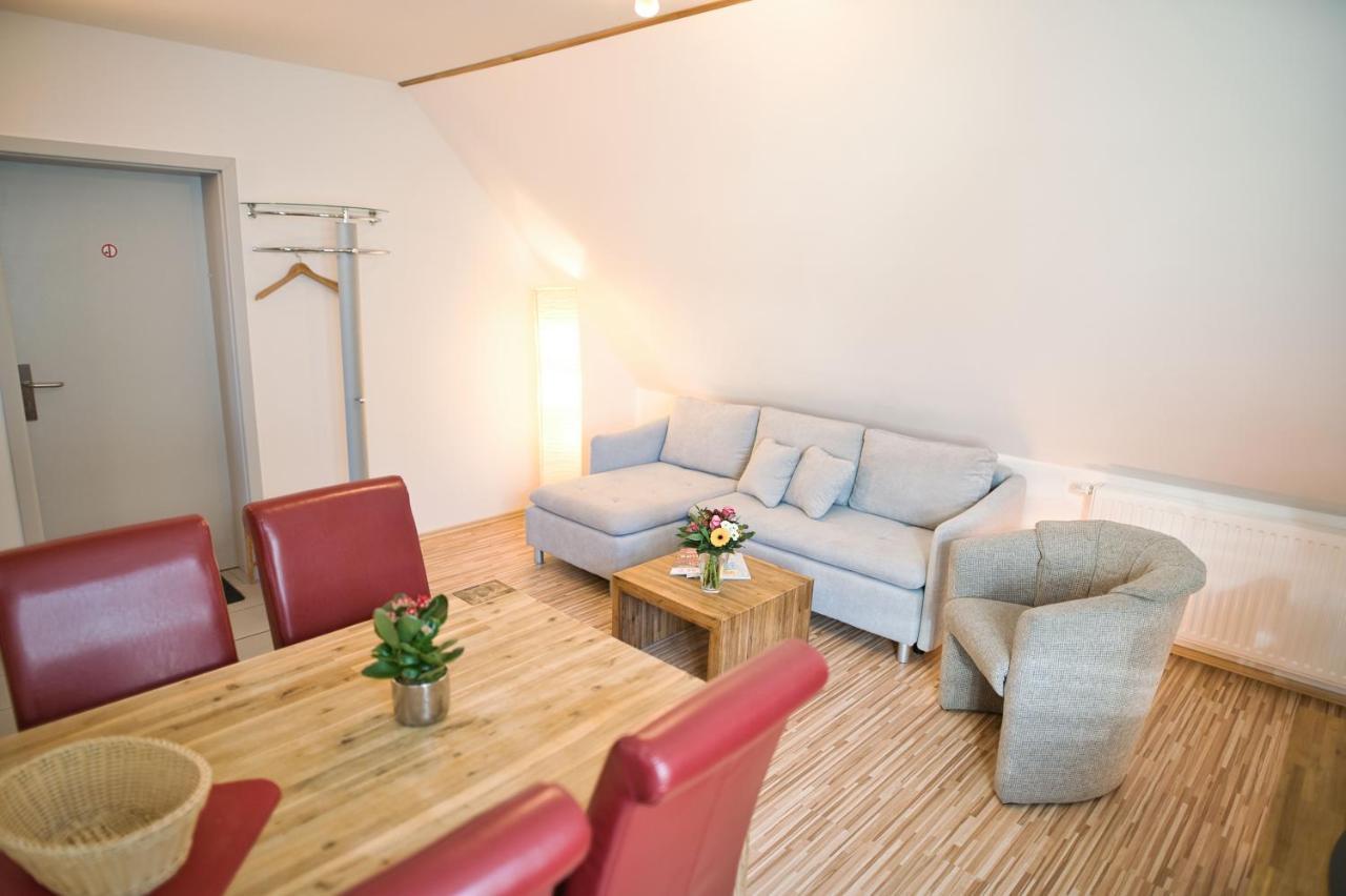 Aparthotel Zum Goldenen Anker Stralsund Exterior foto