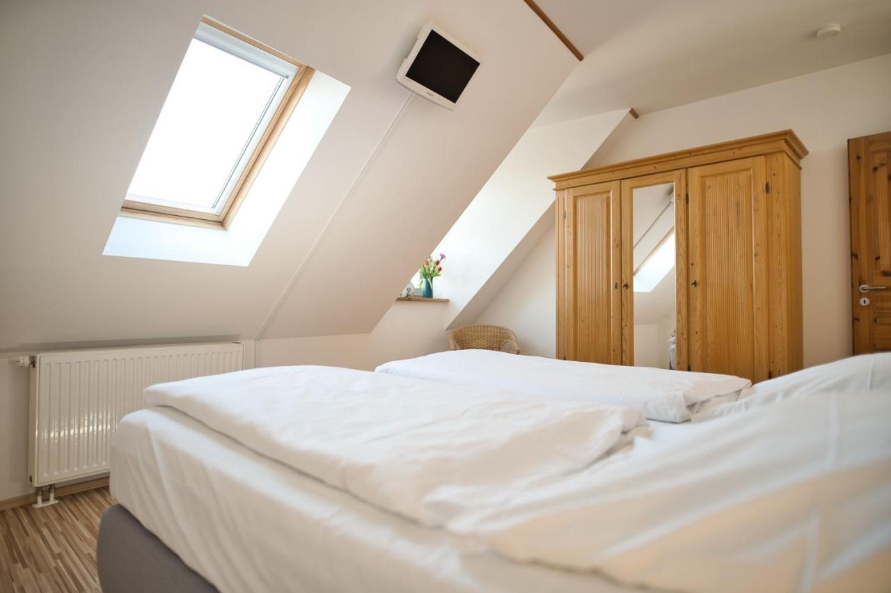 Aparthotel Zum Goldenen Anker Stralsund Exterior foto